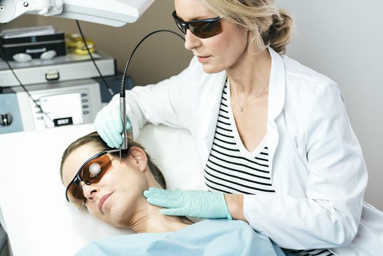 Bild von Plastethics by Dr. Juliane Bodo