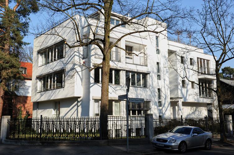 Bild von Dr. med. Yael Adler | Privatärztliches Zentrum für Haut, Venen & Lasermedizin